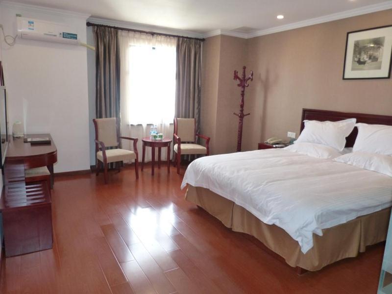 Greentree Inn Anhui Wuhu Fangte North Changjiang Road Business Hotel Buitenkant foto